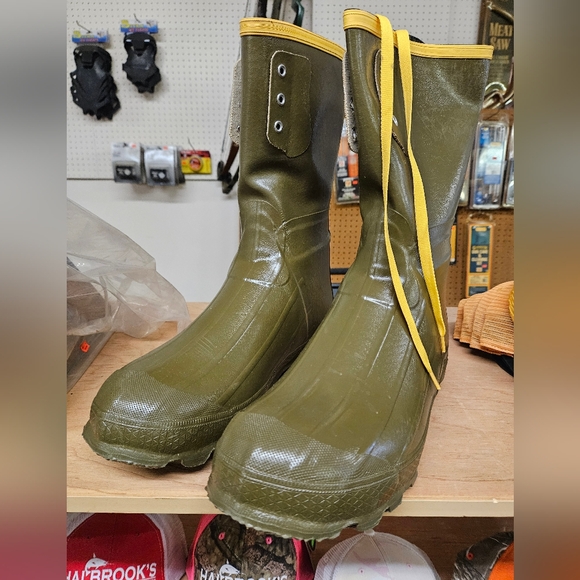 LaCrosse Insulated Rubber Boots - Picture 2 of 6
